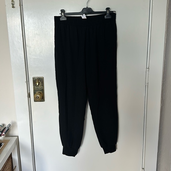 Sanctuary - Day Trip Pull On Jogger in Black - Picture 4 of 8